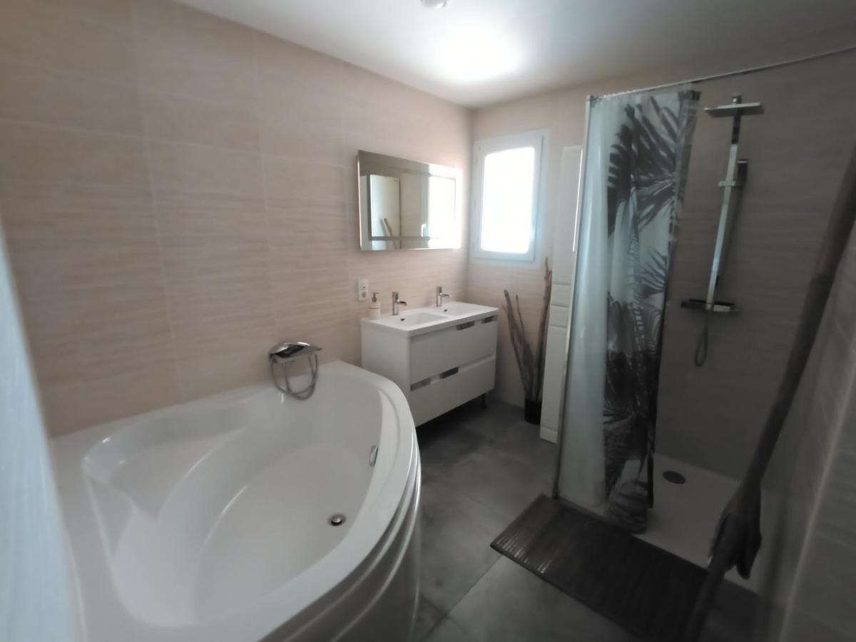 Appartements Dans Residence Avec Piscine - Mer A 500M Sainte-Marie-la-Mer Exterior foto